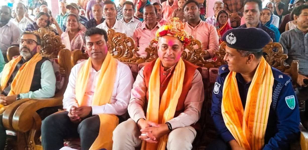 আলীনগর চা বাগানে বর্ণাঢ্য ফাগুয়া উৎসব, প্রধান অতিথি ভারতীয় সহকারী হাইকমিশনার অনিরুদ্ধ দাস