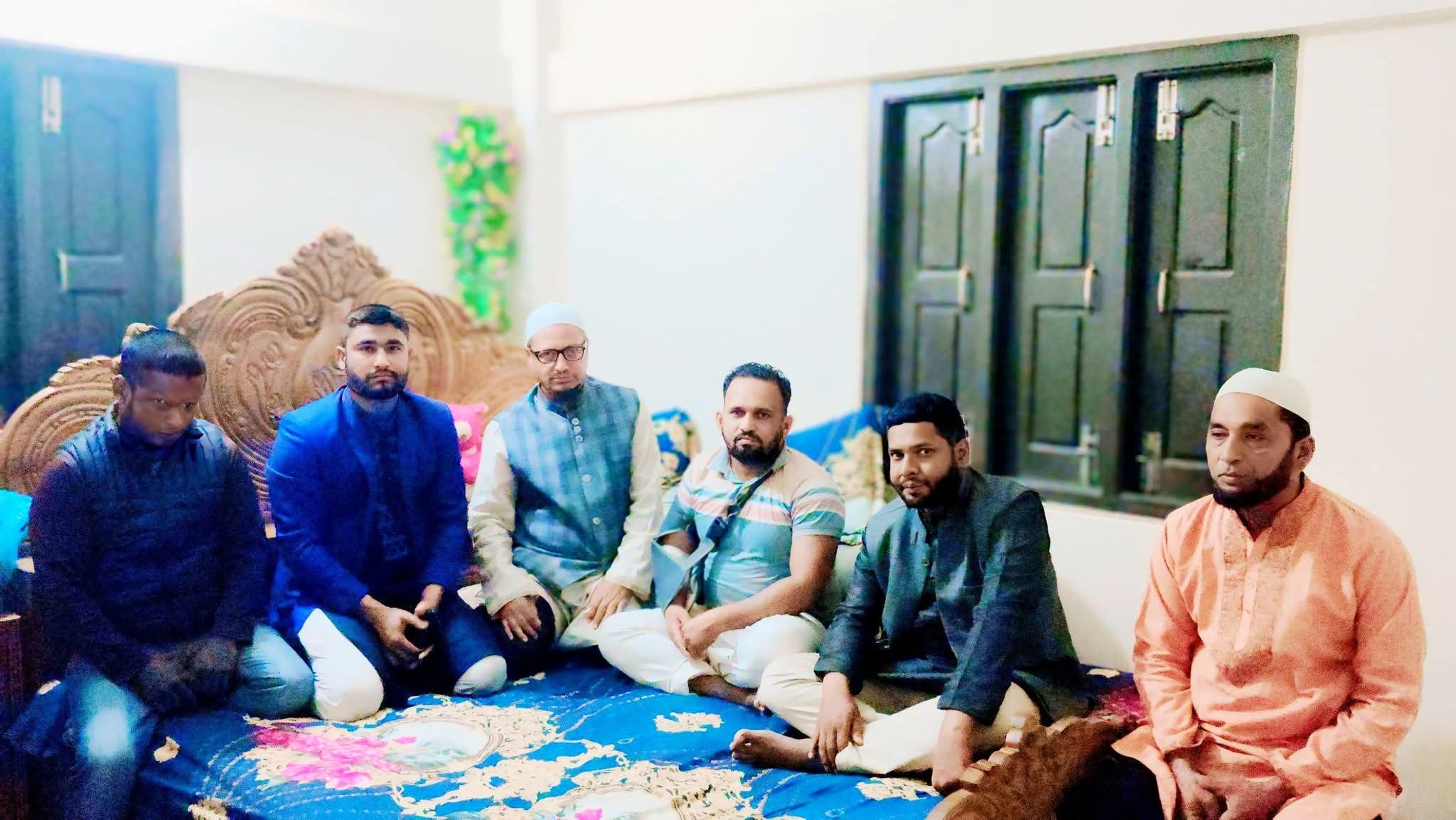 সন্ত্রাসী হামলার শিকার সাংবাদিক আকাশ—বাসায় ছুটে গেলেন কমলগঞ্জ জামায়াত নেতারা, দোষীদের গ্রেফতারের দাবি