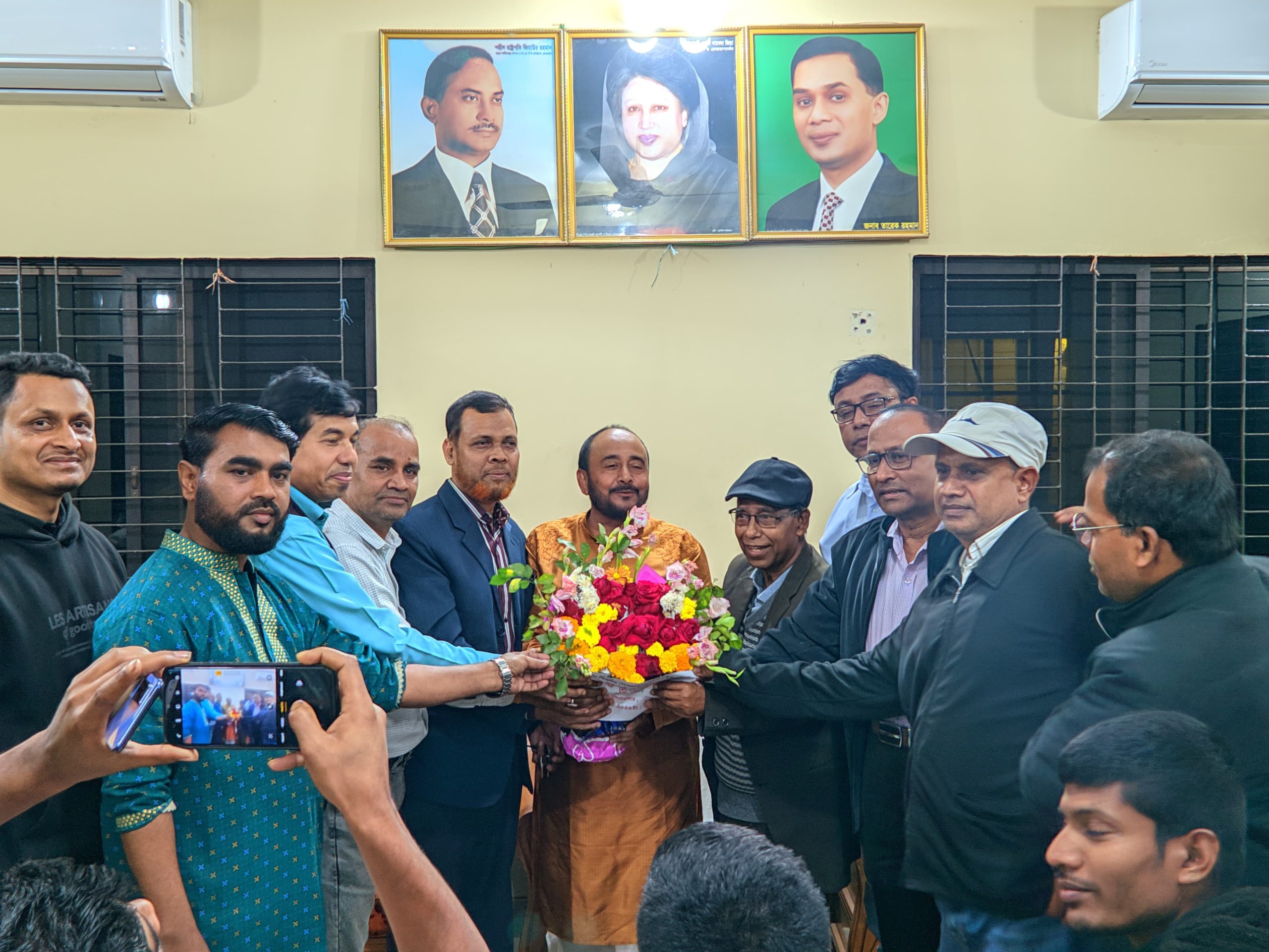 কমলগঞ্জে শিক্ষার নতুন দিগন্ত: এমপি মুজিবুর রহমানের সাথে সম্মিলিত শিক্ষক সমিতির রাজকীয় সাক্ষাৎ