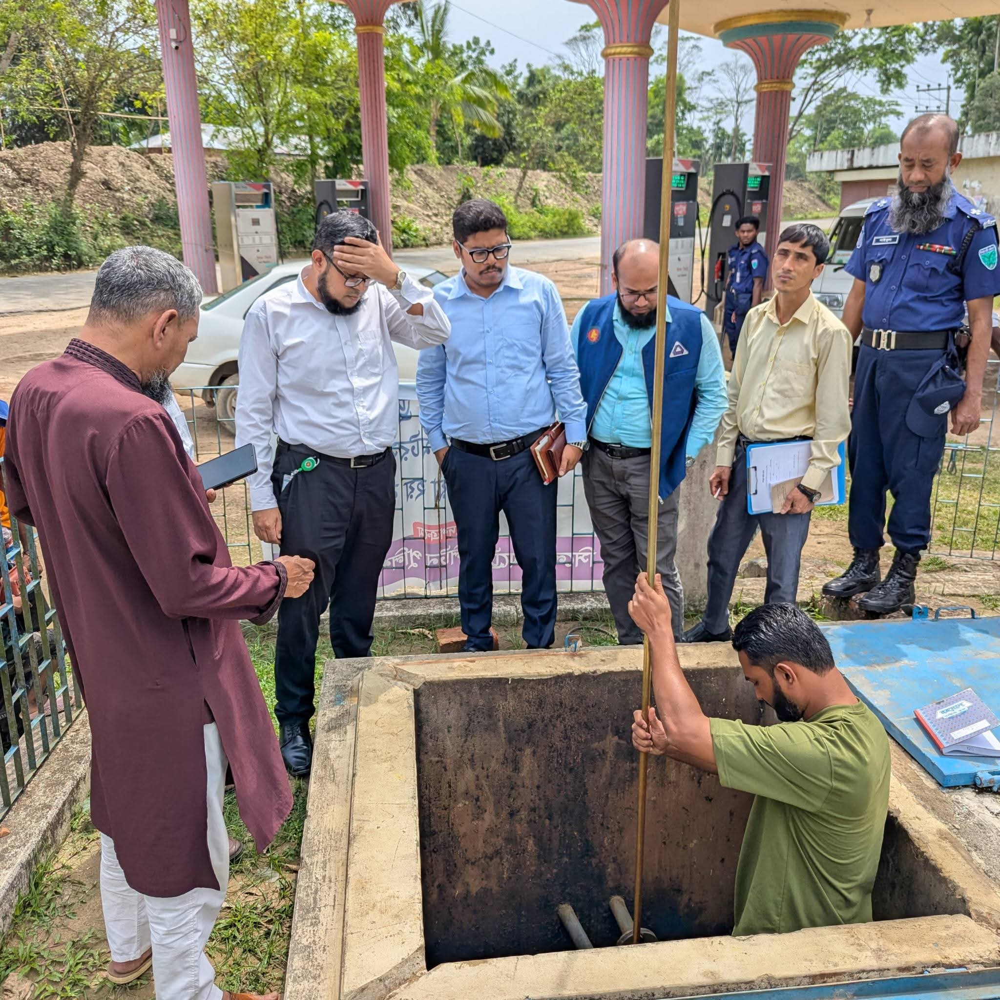 মৌলভীবাজারে মোবাইল কোর্টের অভিযান: অনিয়মে দুই প্রতিষ্ঠানে ৬০ হাজার টাকা জরিমানা