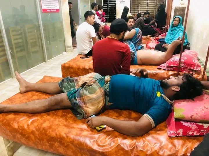 ​কুলাউড়ায় ওয়াইফাই লাইনের মরণফাঁদ: অল্পের জন্য প্রাণ বাঁচল দুজনের