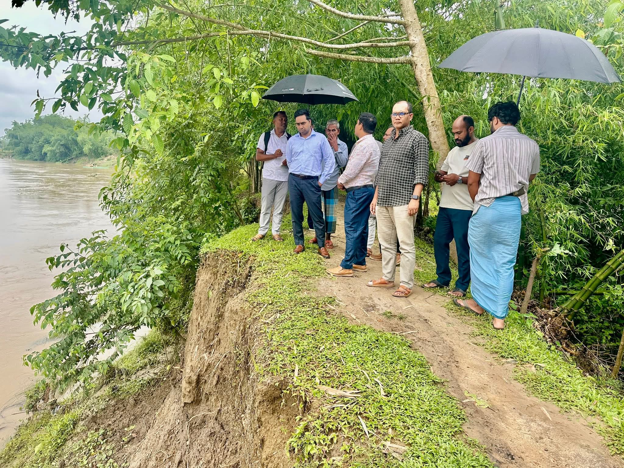 কমলগঞ্জ সদর ইউনিয়নে দলাই নদীর ভাঙন পরিদর্শন করলেন নির্বাহী প্রকৌশলী খালেদ বিন ওয়ালিদ ও সম্ভাব্য চেয়ারম্যান প্রার্থী মামুনুর রশীদ