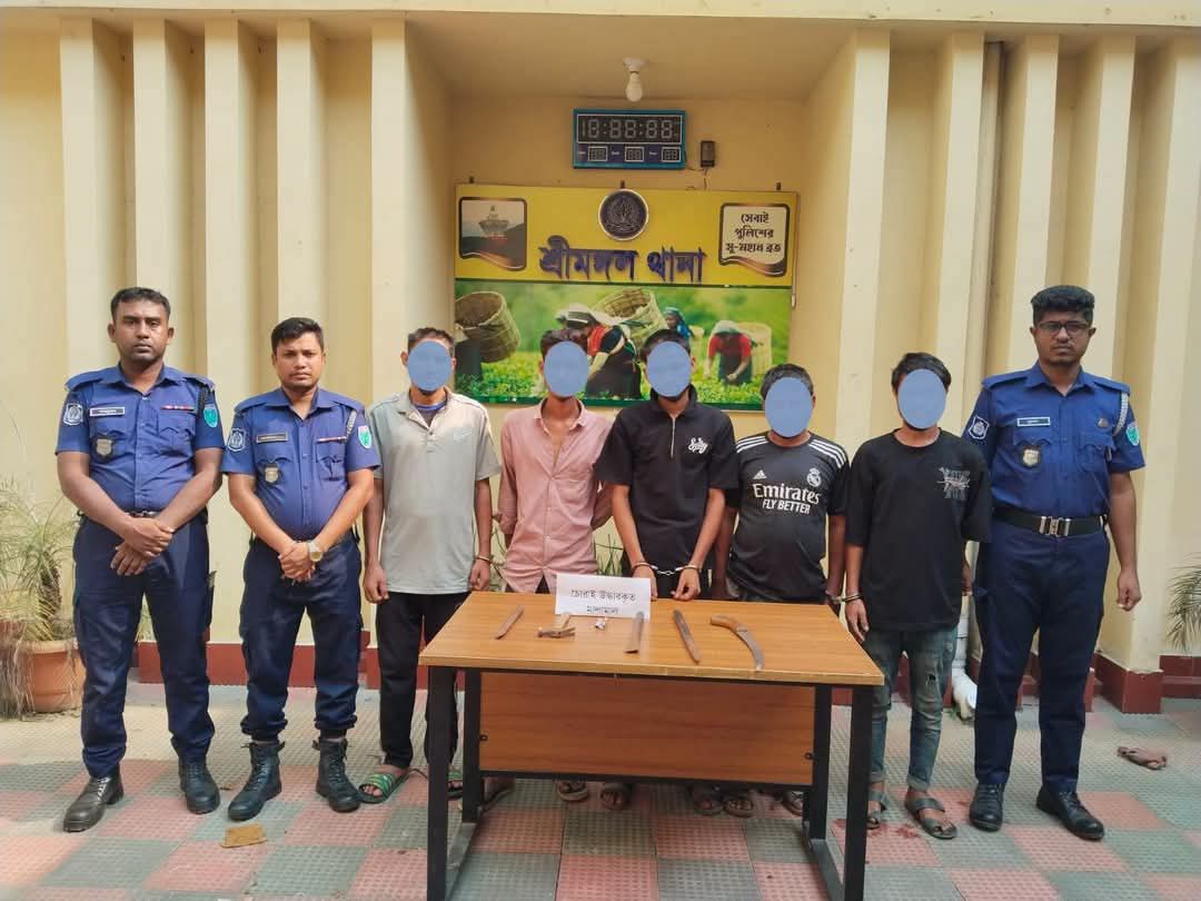 ​শ্রীমঙ্গলে বসতঘরে চুরি: নগদ টাকা ও সরঞ্জামসহ গ্রেপ্তার ৫
